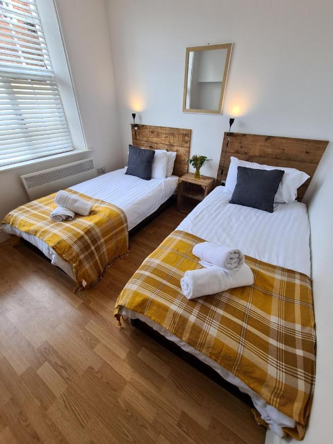Coopers, Ground Floor Apartment With 2 Bedrooms And 2 Bathrooms Within A Georgian Listed Building Burton-upon-Trent Exterior foto