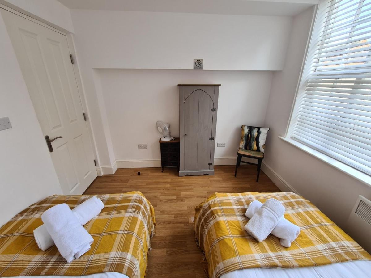 Coopers, Ground Floor Apartment With 2 Bedrooms And 2 Bathrooms Within A Georgian Listed Building Burton-upon-Trent Exterior foto